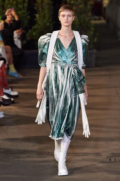Look 9